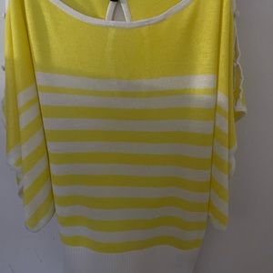 Women’s yellow and white top